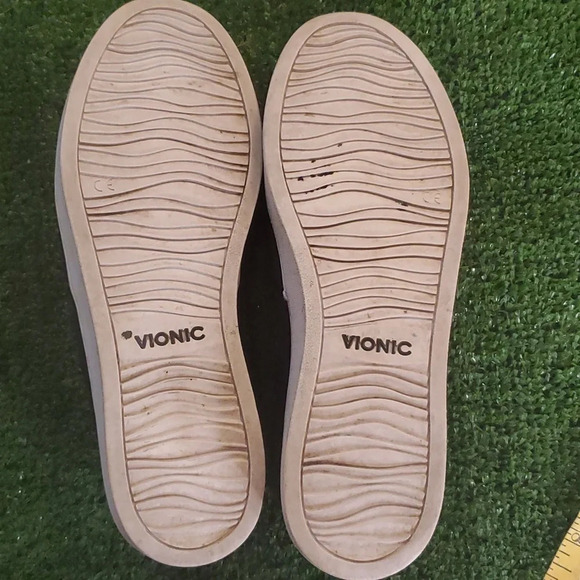 Vionic Splendid Midi Perf 356 Slip On Sneaker Black Suede Perforated - Picture 6 of 10